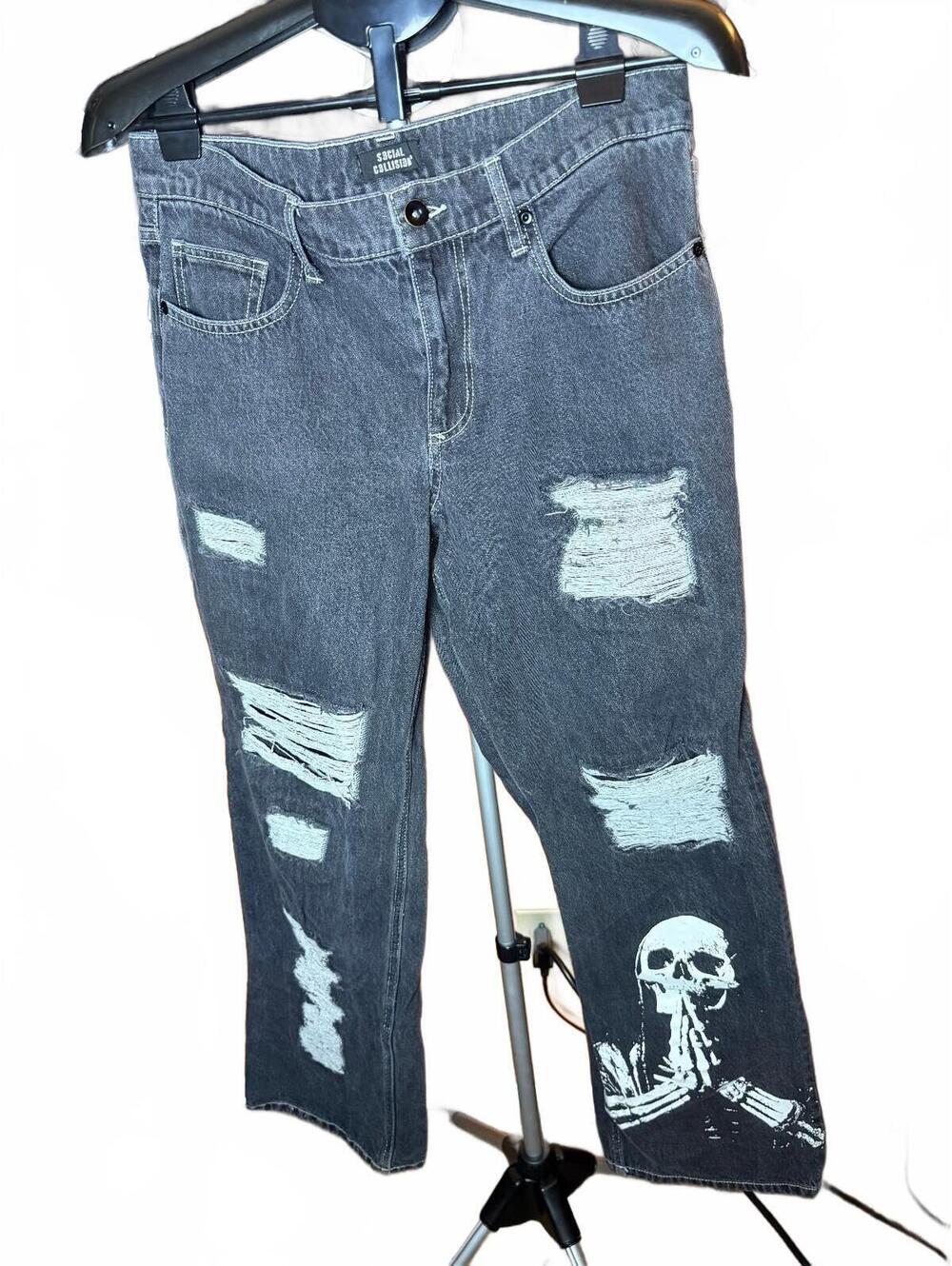 Hot Topic Social Collision Sz 32/32 Black Distressed Jeans with Skeleton skull